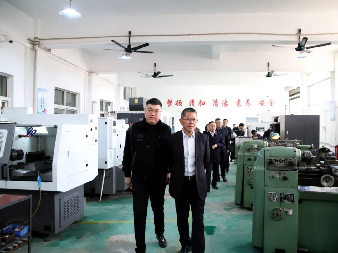 州委书记唐德智赴学院宣讲全国“两会”精神并督导调研工作