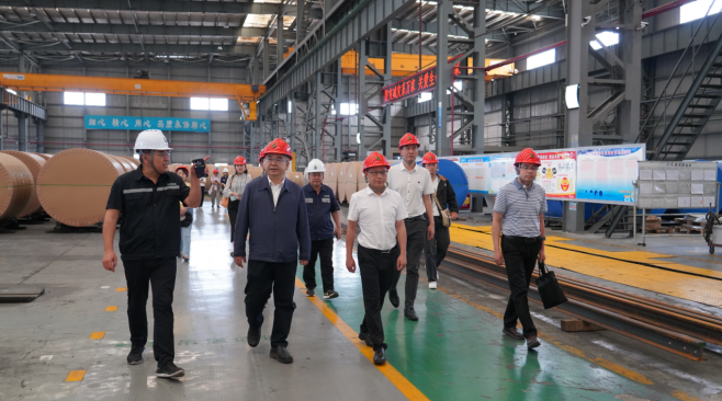 访企拓岗促就业校企合作谋发展-段班权副院长带队走访企业